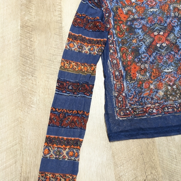 Vintage New York and Company Sheer blue and red Long Sleeve Top - Picture 4 of 6